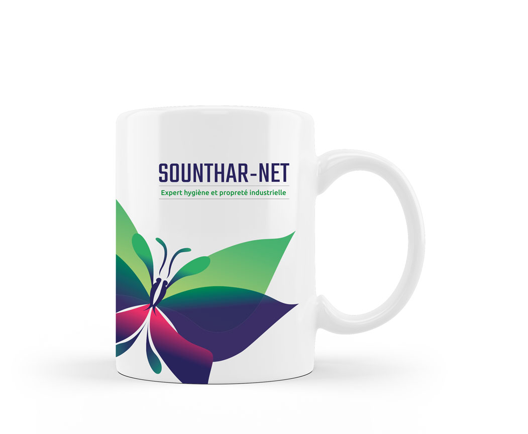 Sounthar-net mug avec le logo et le papillon en couleurs